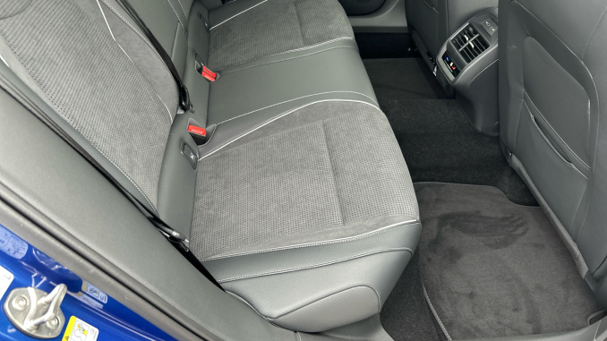 Skoda Superb 1.5 TSI e-TEC Sportline 5dr DSG Petrol Hatchback - Image 39